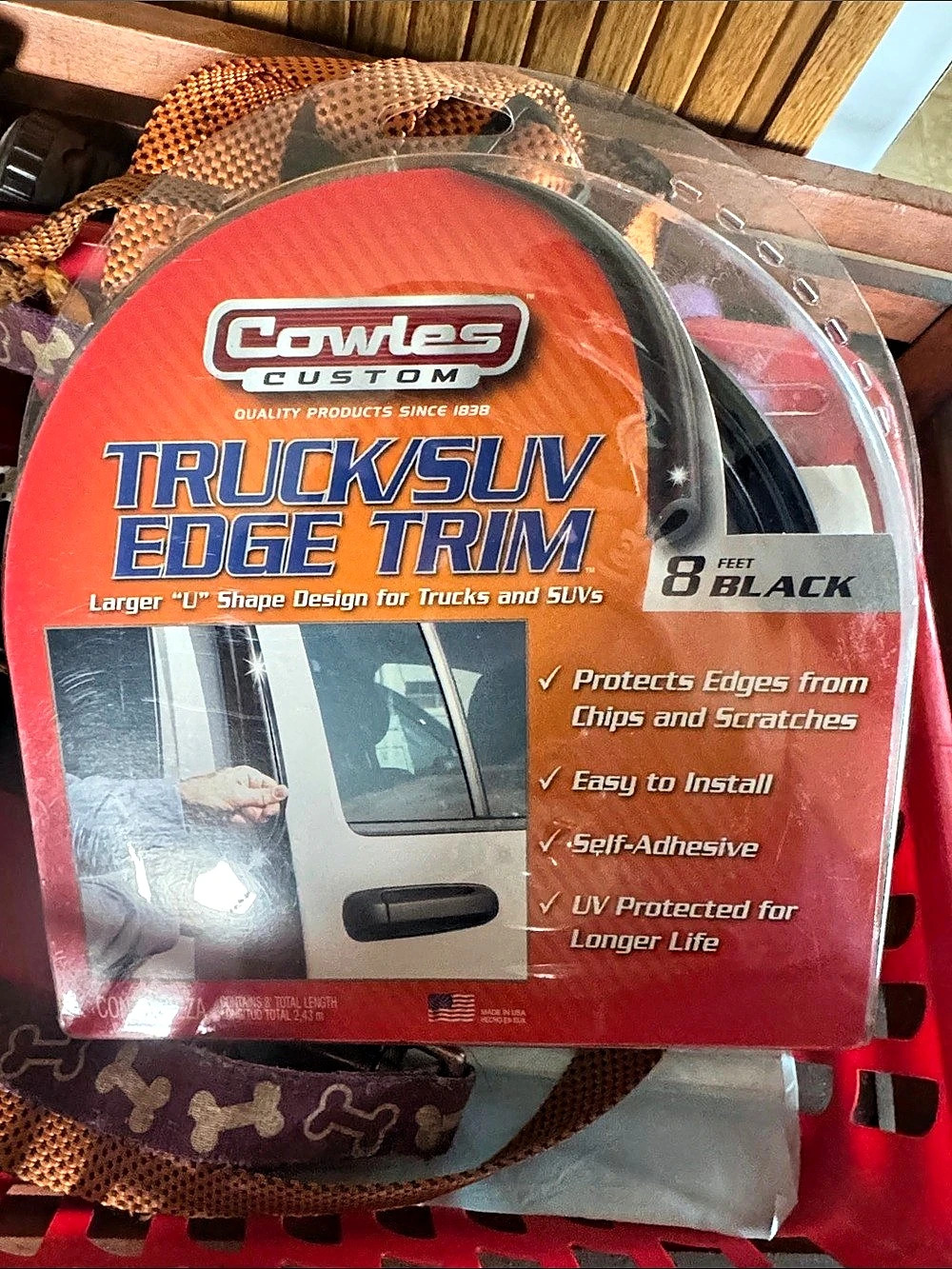 Cowles TruckSUV Edge Trim Black 8 ft NWT